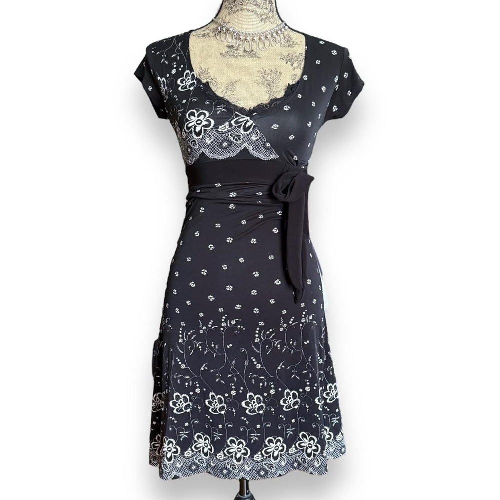 Y2K Black & White Floral Midi Dress With Tie Waist Size XS